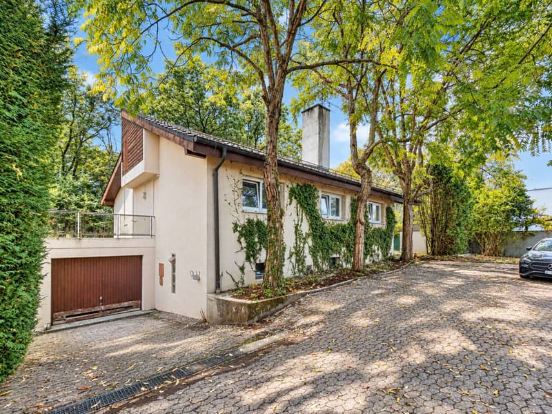 Deux villas à rénover sises sur une parcelle de plus de 2'100 m² (3)