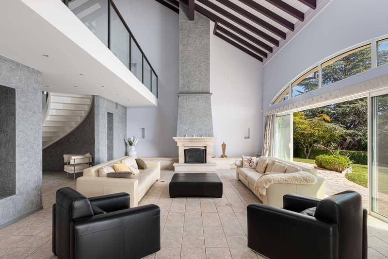 Incredible individual property (3)
