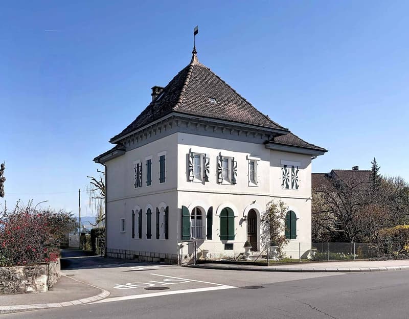 Historic house renovated with charm (11)