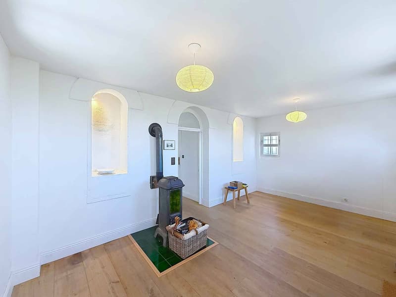Historic house renovated with charm (2)