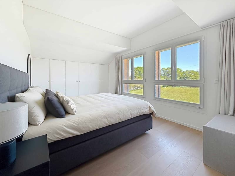 EXCLUSIVITY - Spacious and bright 4.5-room apartment + mezzanine (6)
