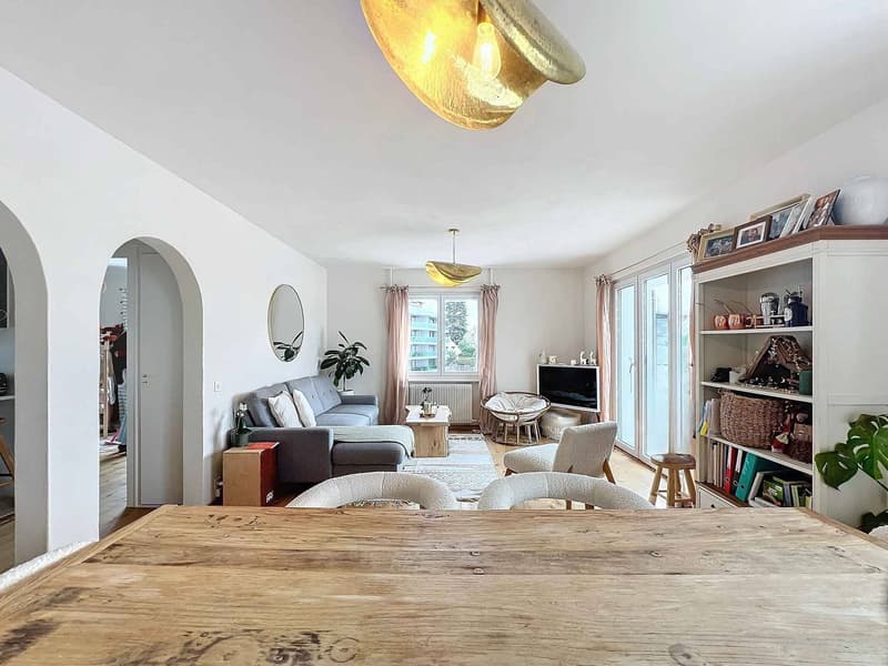 Charming 3.5-room apartment completely renovated (1)