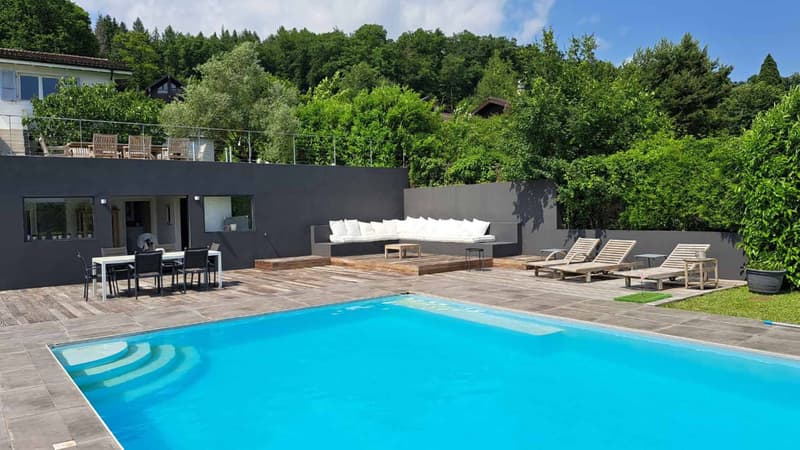 House with special charm and lake view (12)