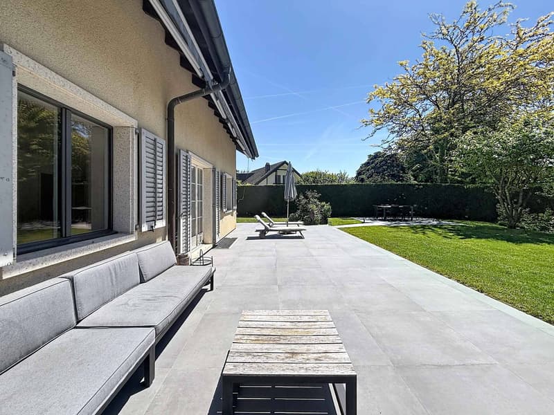 Charming individual villa in "Vaudois" style (13)