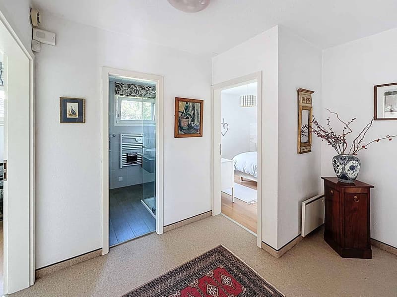 Charming renovated semi-detached villa (11)