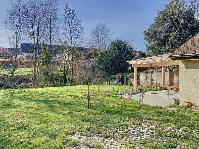 Beautiful 16th-century winemaker's house, newly renovated. (2)