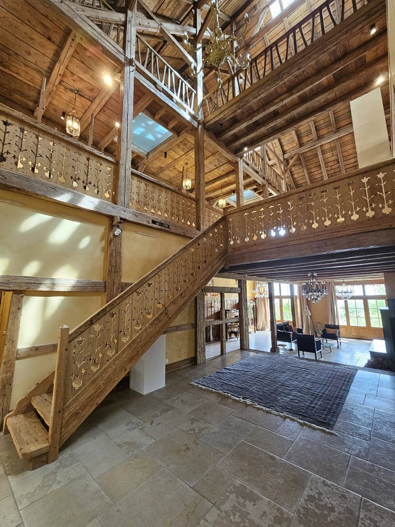 Magnificent renovated 19th-century estate (13)