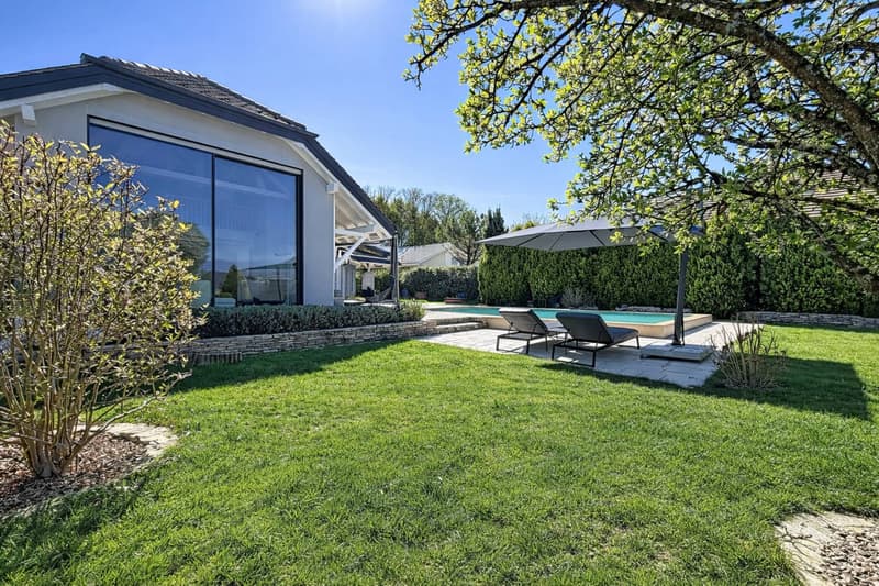 Villa d'exception avec piscine à débordement (3)