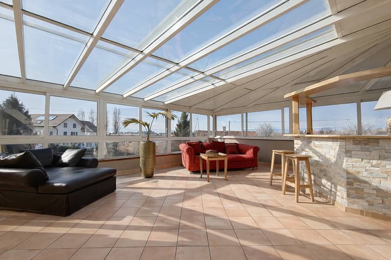 Elegant family villa with indoor pool, sauna, and hammam (4)