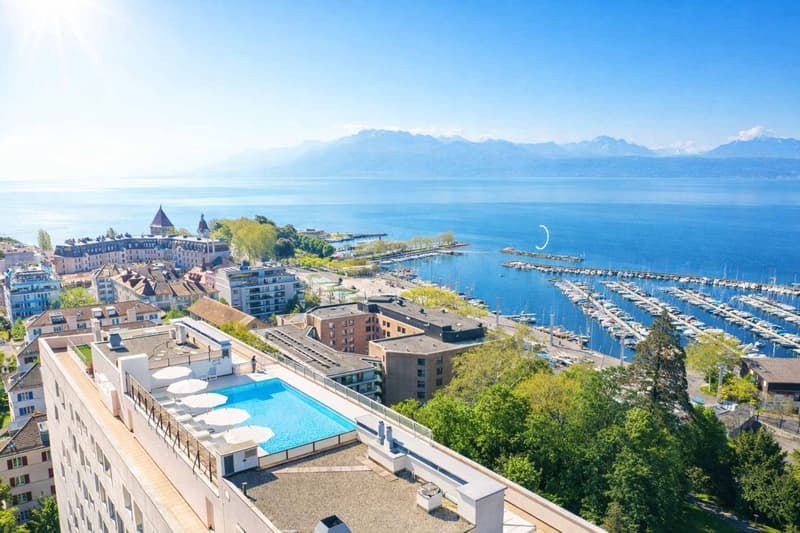 In the heart of Ouchy, 7-room apartment with lake view (1)