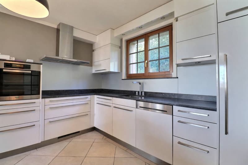 Family villa of 7.5 rooms south of the village (4)