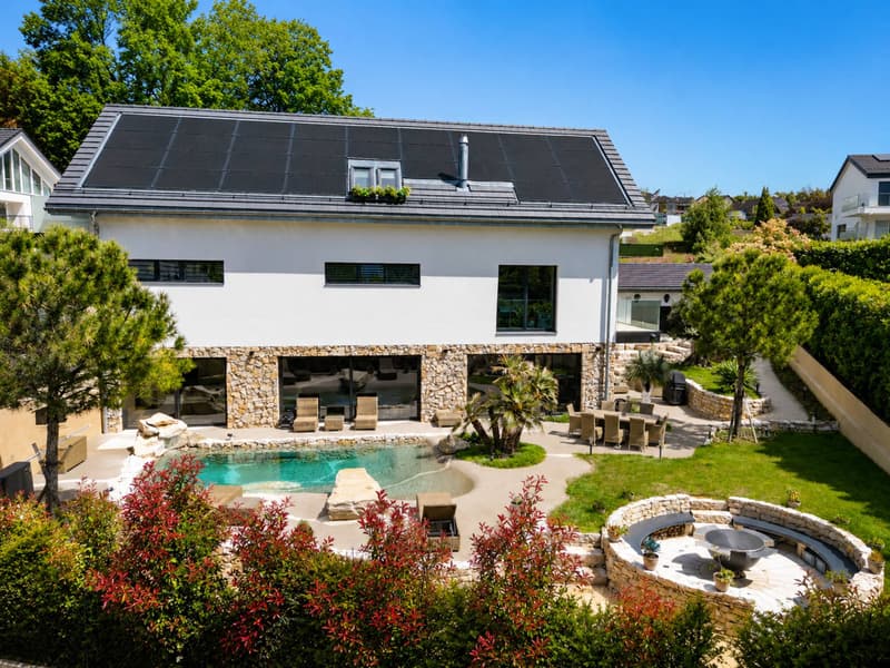 Contemporary property with pool and wellness area (13)