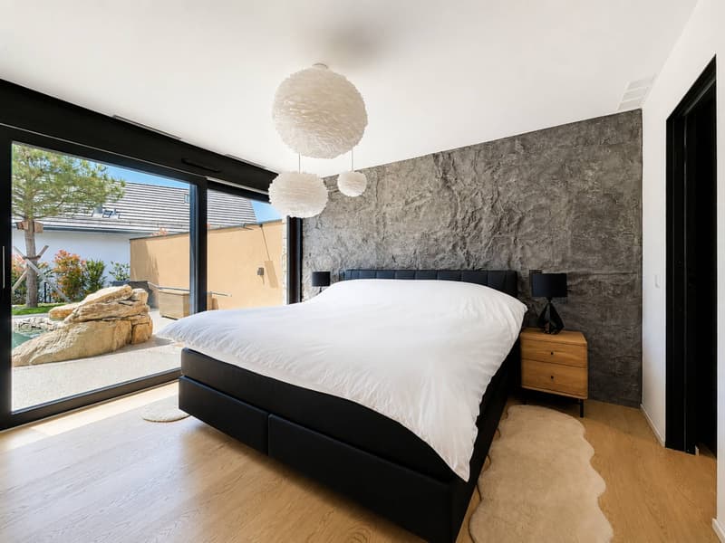 Contemporary property with pool and wellness area (5)