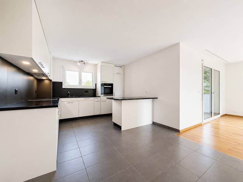 Geräumige 130 m2 Wohnung, ideal für eine Familie (4)