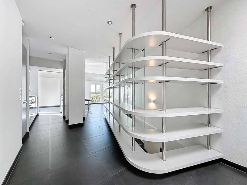 Villa individuale di 325 m2 con una bella vista sul lago e le montagne (10)