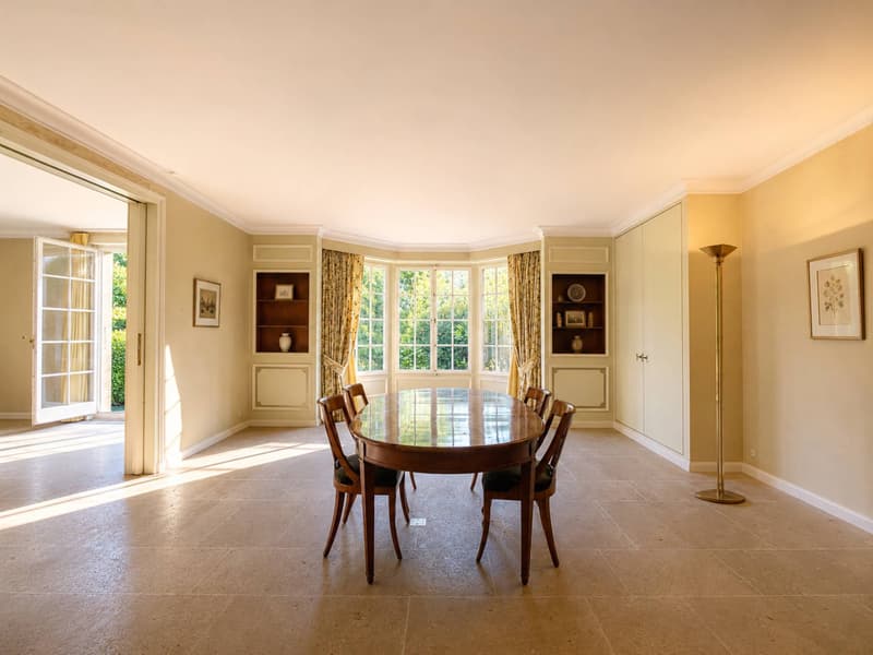 Exceptional master house on a park of nearly 11,000 m² (4)