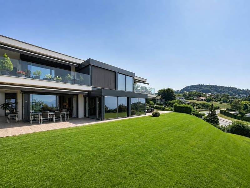 Appartement de standing de plus de 360 m2 avec vue sur le lac (8)