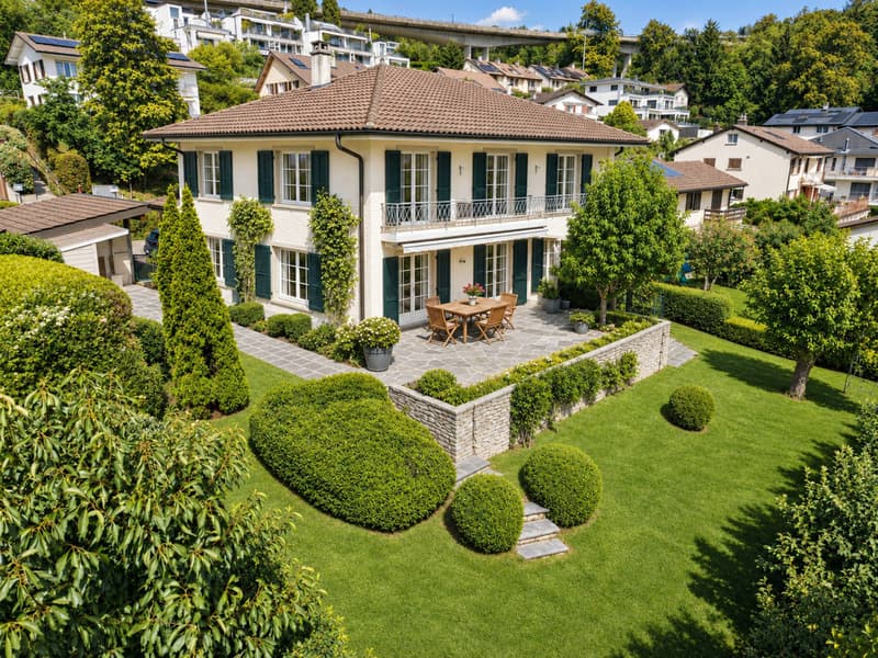 Villa individuelle de 9.5 pièces avec vue sur le Léman et les Alpes (1)