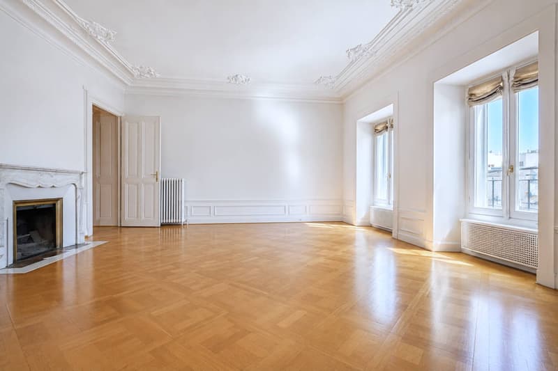 Appartement début XXème au coeur de la ville (3)