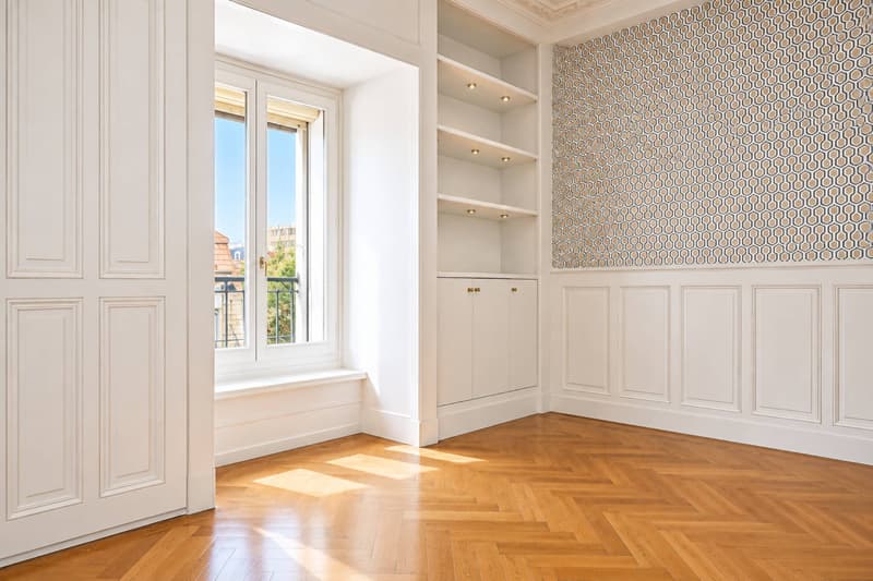Appartement début XXème au coeur de la ville (8)