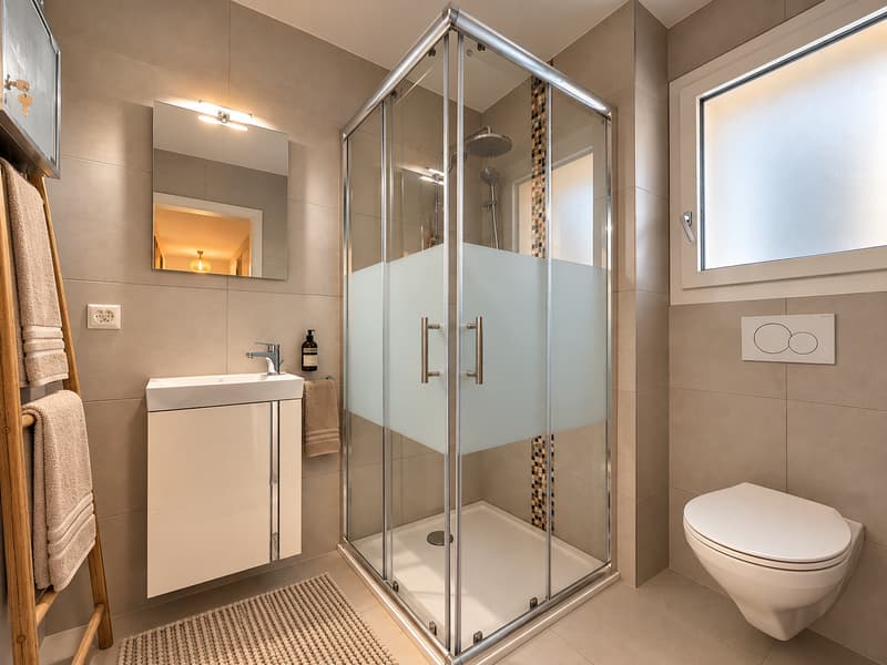 Villa contemporaine avec piscine et jardin privatif (12)
