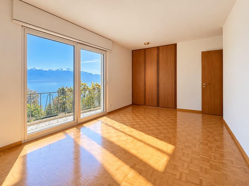 Villa avec piscine sur une parcelle de 1'654 m², vue lac et Alpes (13)