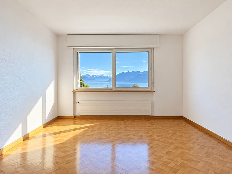 Villa avec piscine sur une parcelle de 1'654 m², vue lac et Alpes (10)