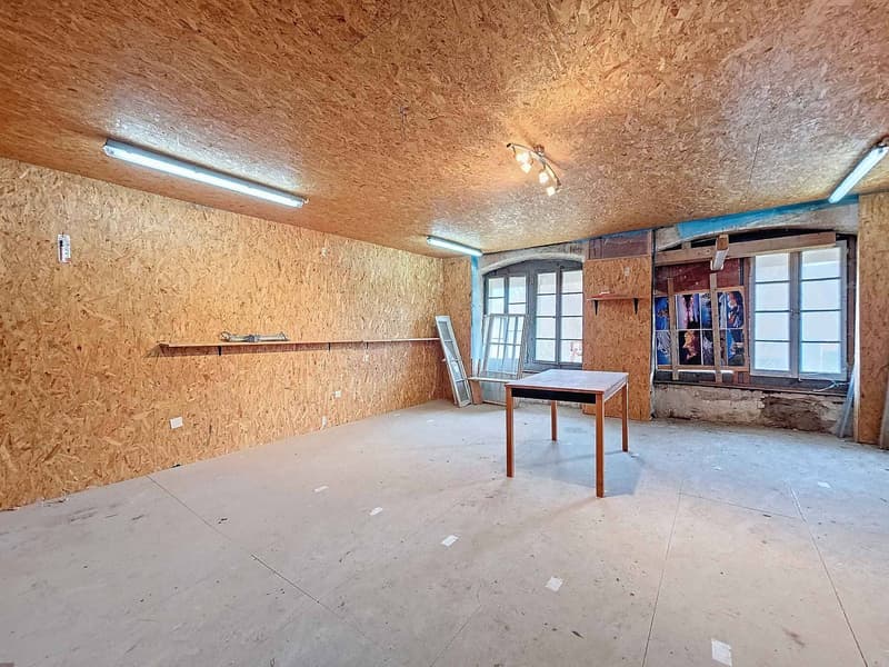 Proprietà di villaggio con potenziale di valorizzazione! (9)