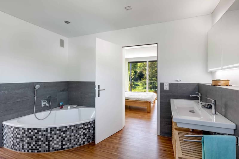 Contemporary Minergie Villa in a Privileged Environment (8)