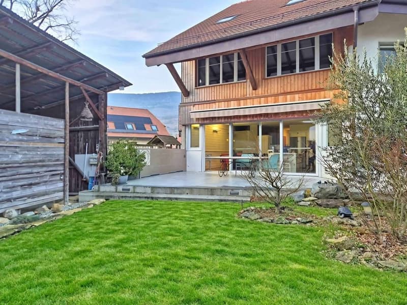Character property in the heart of the village (1)