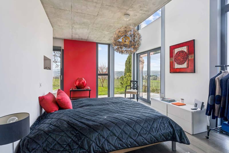 Contemporary architect's villa with 7.5 rooms and swimming pool (10)
