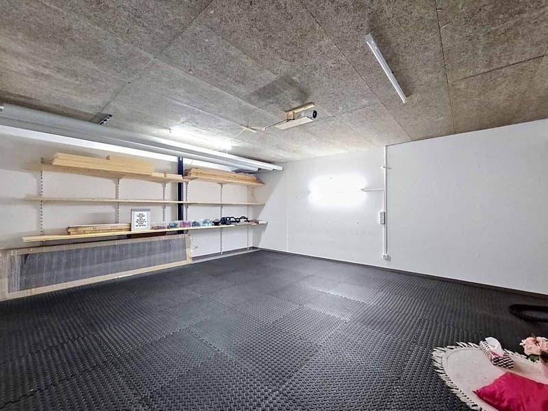 Beautiful 6.5-Room Family House with Potential for Independent Activity (13)