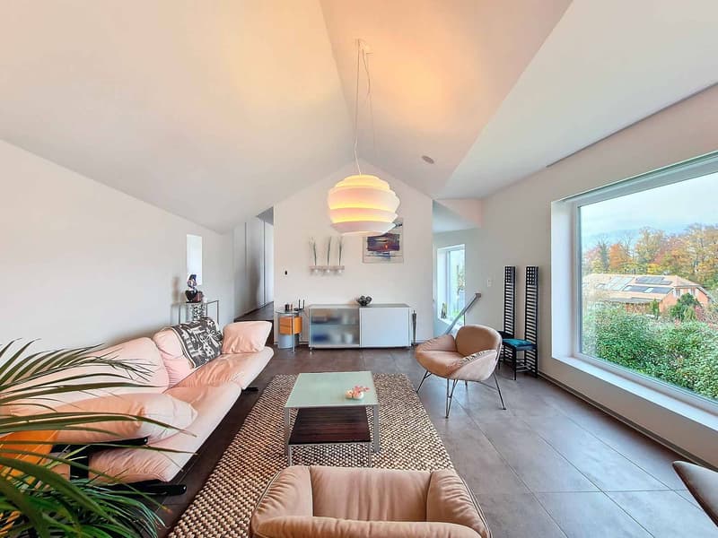 Unique villa in a residential area! (7)