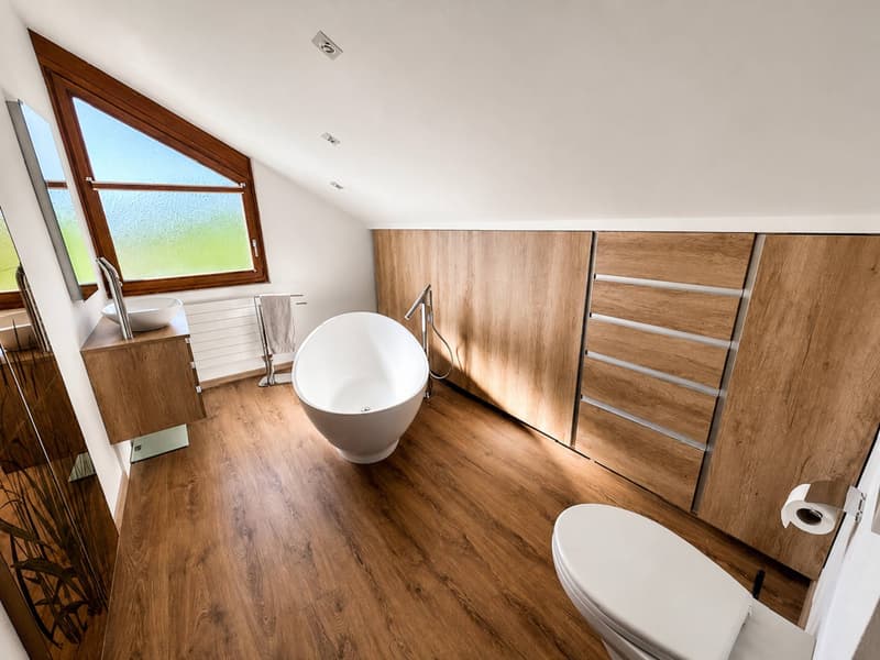 Prächtige 5.5-Zimmer-Villa (8)