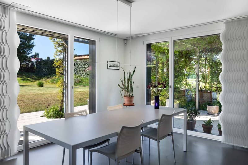 VILLA CONTEMPORAINE MINERGIE DANS UN ENVIRONNEMENT PRIVILÉGIÉ (5)