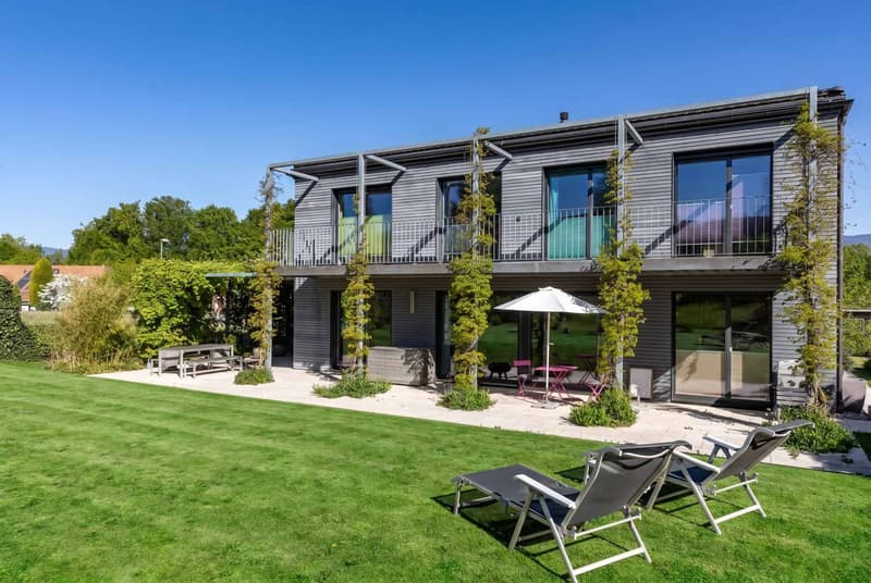 VILLA CONTEMPORAINE MINERGIE DANS UN ENVIRONNEMENT PRIVILÉGIÉ (2)