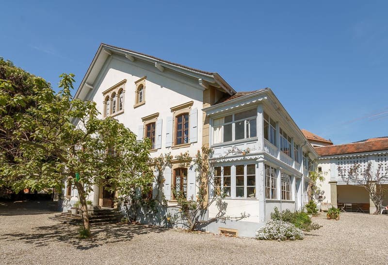 Superbe maison de maître au cur des vignobles du Nord Vaudois (2)