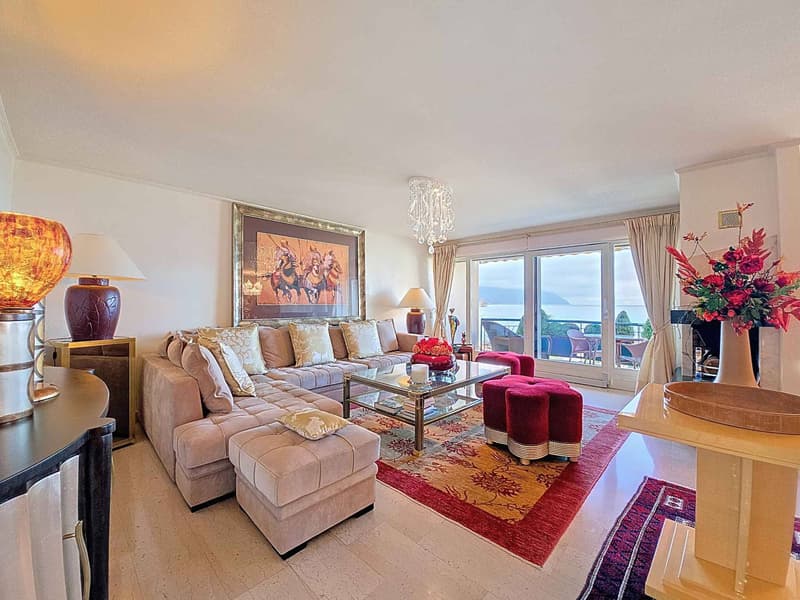 Splendide appartement en première ligne du lac Léman avec une vue exceptionnelle? (2)