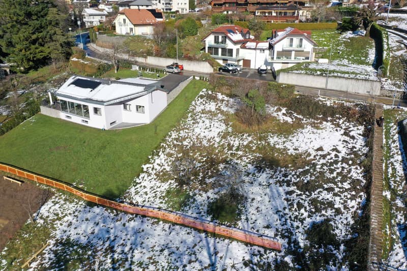 Building plot with building permit (2)