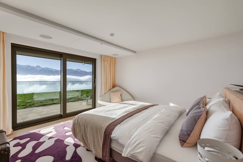 Luxurious 6.5-room apartment with breathtaking views of the lake (9)