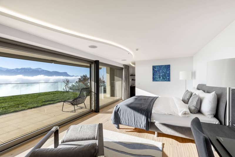 Luxurious 6.5-room apartment with breathtaking views of the lake (7)