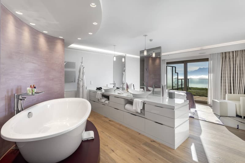 Luxurious 6.5-room apartment with breathtaking views of the lake (6)