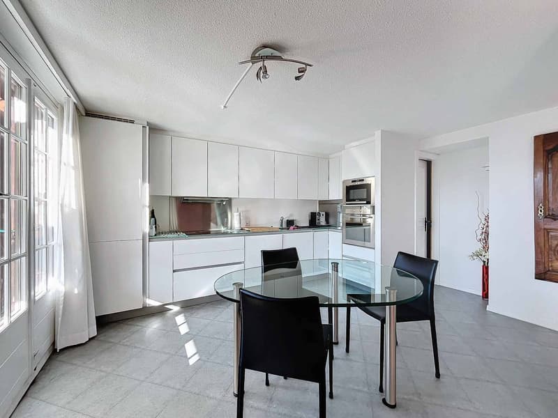 SKI-IN SKI-OUT! Cross-through apartment in the heart of the Residence (4)