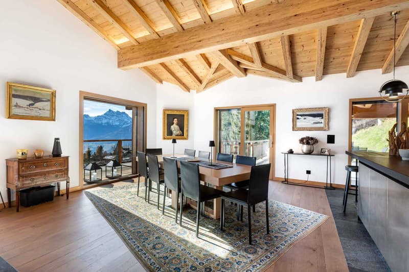 Exceptional chalet with private elevator and breathtaking view (5)