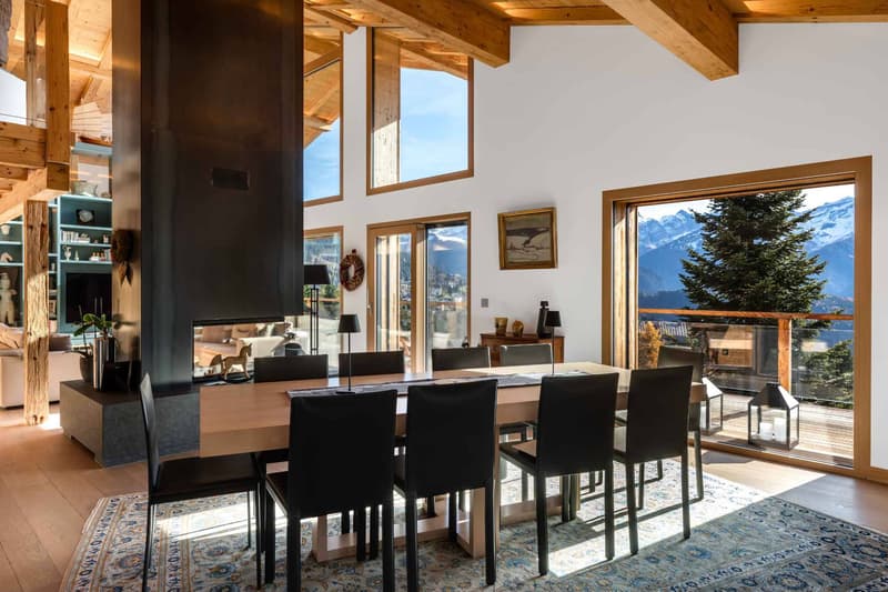 Exceptional chalet with private elevator and breathtaking view (3)