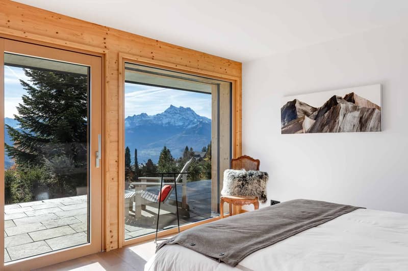 Exceptional chalet with private elevator and breathtaking view (9)