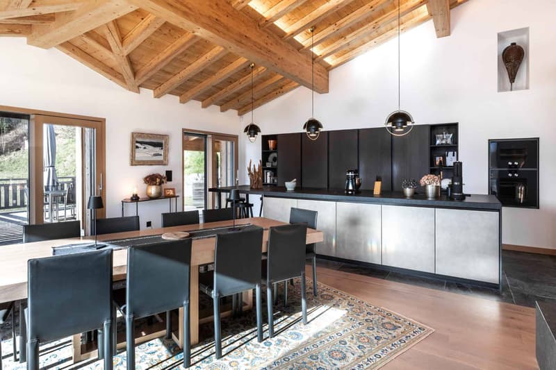 Exceptional chalet with private elevator and breathtaking view (6)