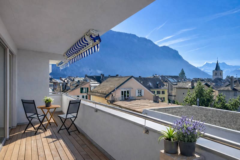 In esclusiva! Attico di 4.5 locali con ampia terrazza e vista mozzafiato sul lago (5)