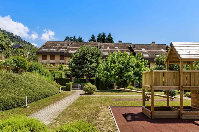 Spacious 5.5 rooms in the charming village of Brent (12)