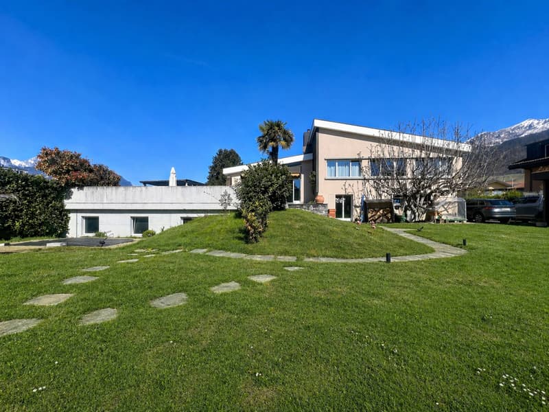 Beautiful and large villa with breathtaking views of the Dents du Midi (4)